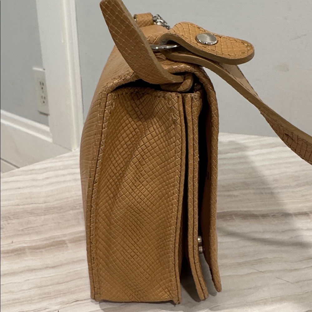 Longchamp Bag Tan Pressed Leather Wallet Crossbody Bag - Picture 5 of 17
